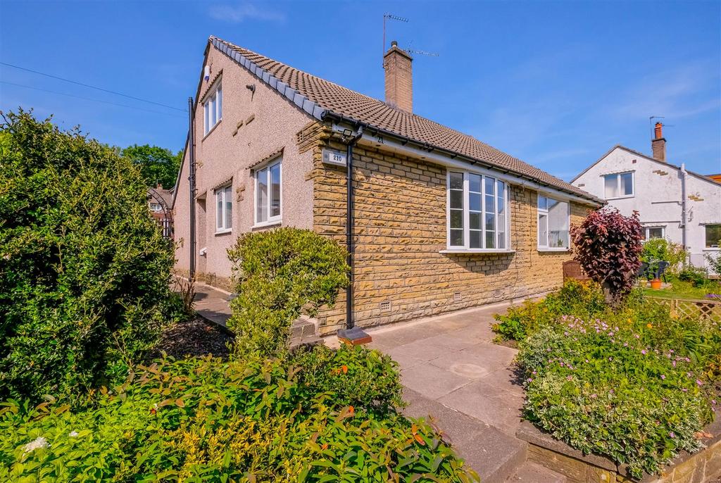 Long Lane, Wheatley, Halifax 3 bed semidetached house for sale £210,000