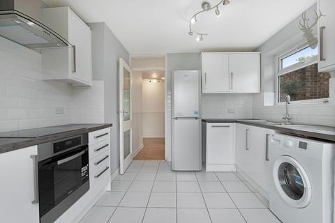 21 Pinnacles, Waltham Abbey, EN9 1TG