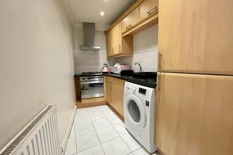 2 bedroom ground floor flat for sale, GFF, Gladstone Road East, Bournemouth