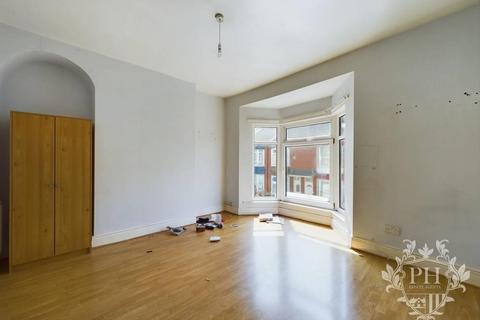 82 Crescent Road, Middlesbrough, TS1 4QR