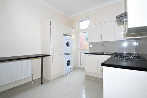 3 bedroom ground floor flat to rent - Portsdown Avenue, London, NW11