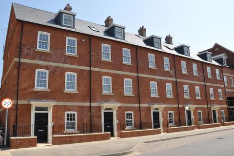 2 bedroom apartment for sale, Plot 8, Flat 36a Moat House