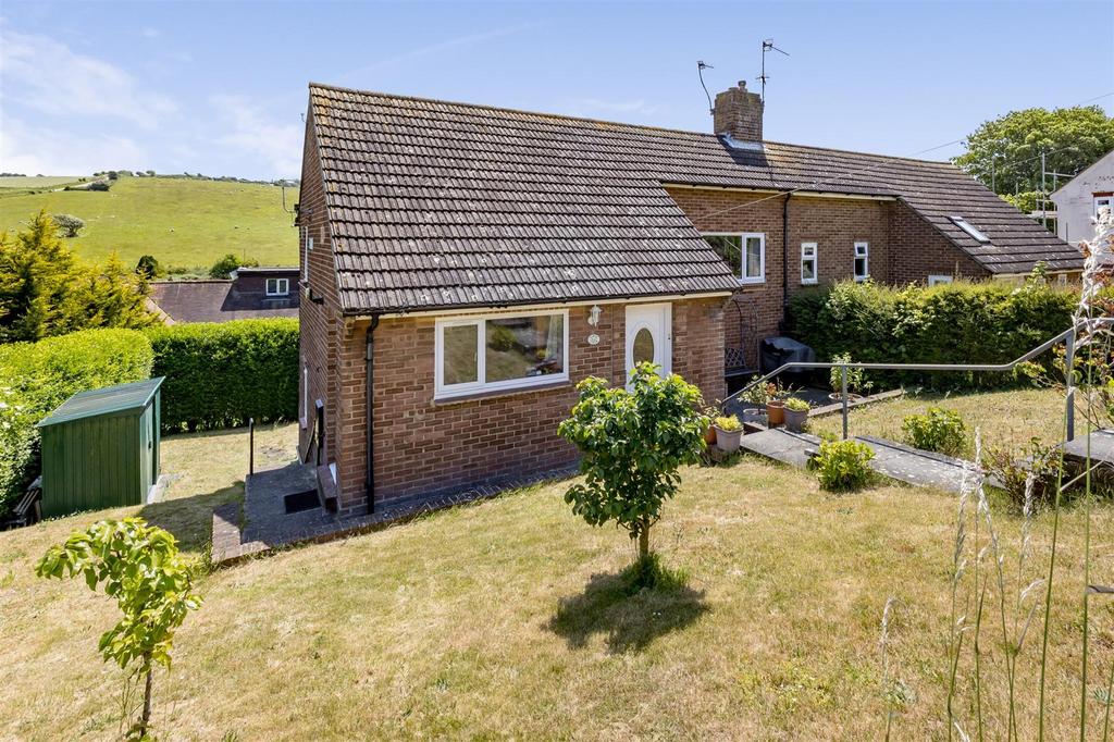 Norwich Drive, Brighton 3 bed semidetached house for sale £375,000