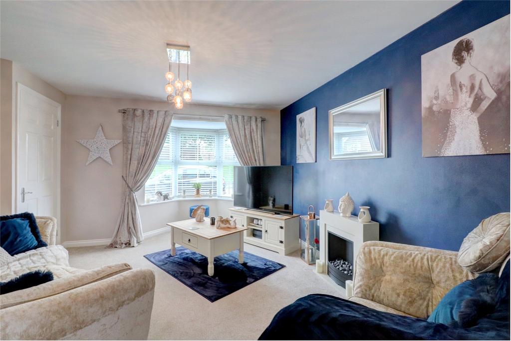 Ash Grove, Consett, County Durham, DH8 3 bed semidetached house £155,000
