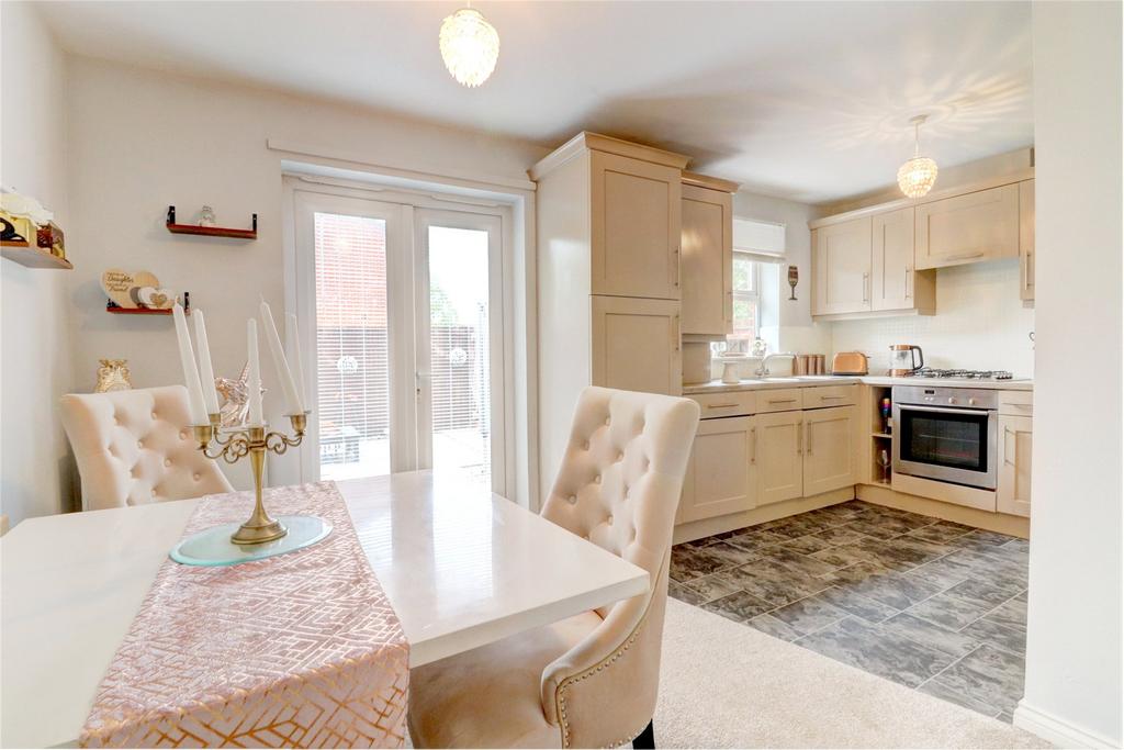 Ash Grove, Consett, County Durham, DH8 3 bed semidetached house £155,000