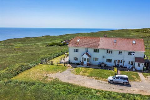 4 bedroom semi-detached house for sale, Westdean Avenue, Newhaven