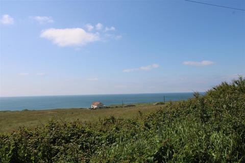 4 bedroom semi-detached house for sale, Westdean Avenue, Newhaven