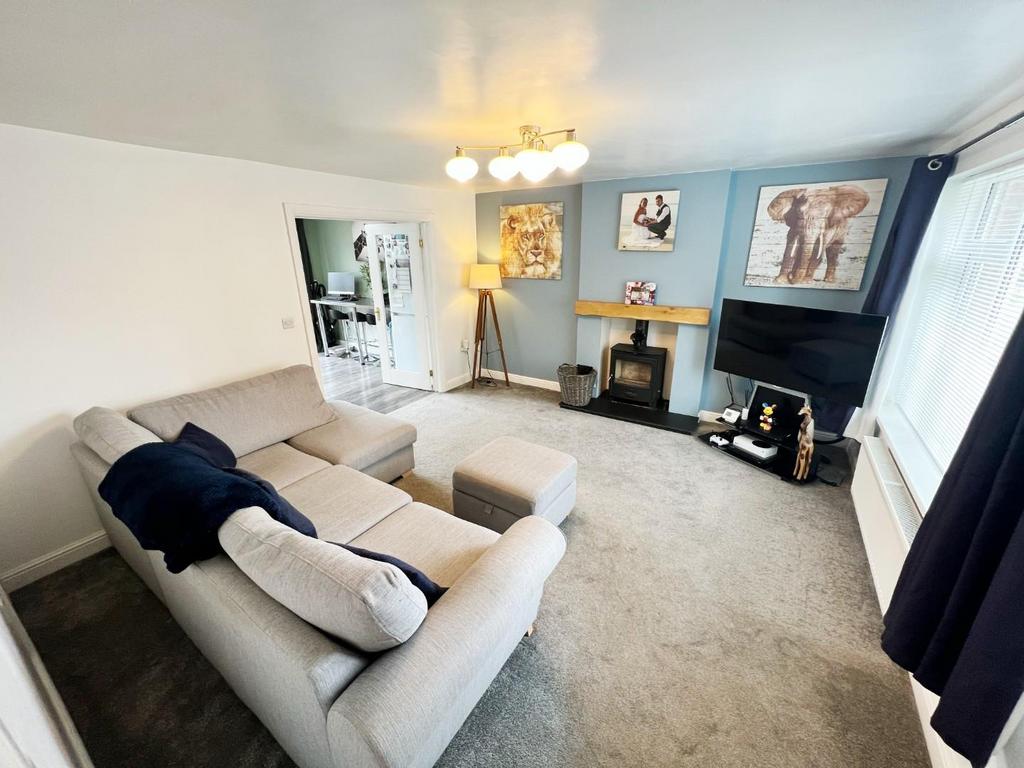 Wood Lane, Ferryhill 3 bed detached house £170,000