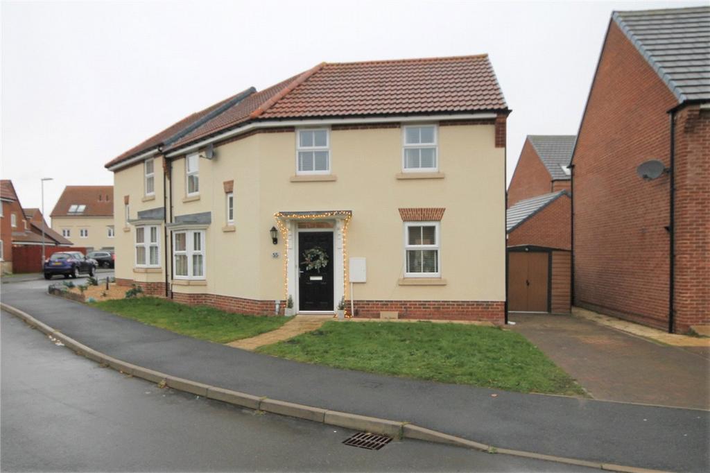 Elliott Way, Consett, DH8 3 bed semidetached house £950 pcm (£219 pw)