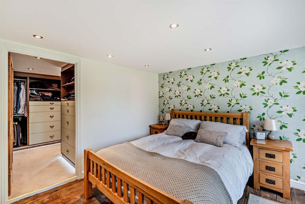 Master Bedroom &amp; Built-in Dressing Space