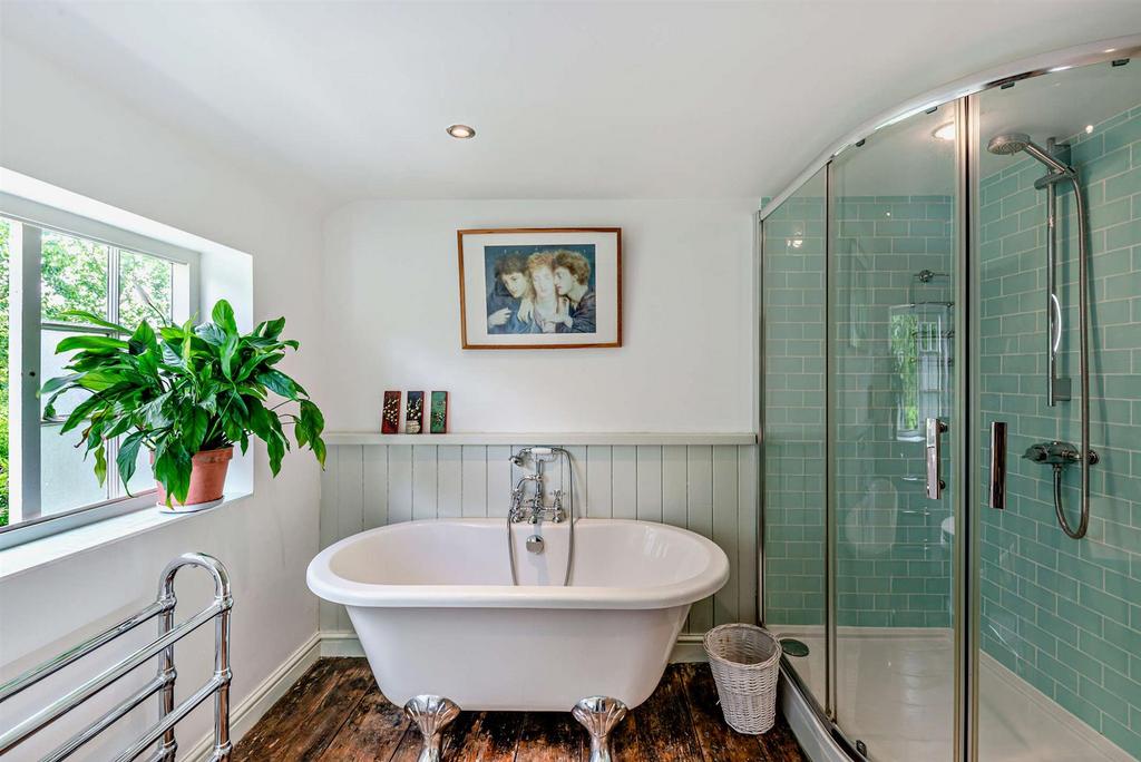 Master Bedroom Ensuite