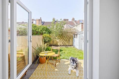 19 Almorah Road, Bristol, BS3 4QQ