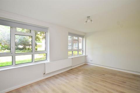 2 bedroom maisonette to rent - Woffington Close, Hampton Wick