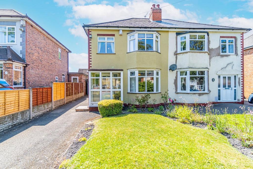 Dimmocks Avenue, Coseley 3 bed semidetached house for sale £210,000