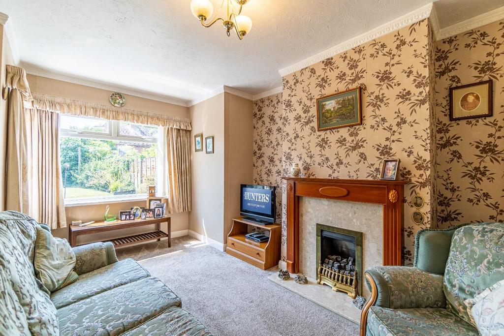 Dimmocks Avenue, Coseley 3 bed semidetached house for sale £210,000