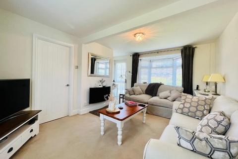 6 Hookstead, High Halden, Ashford, TN26 3NF