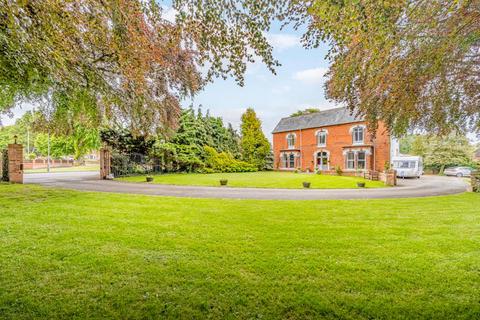 6 bedroom house for sale, Clark Lane, Tuxford, Newark