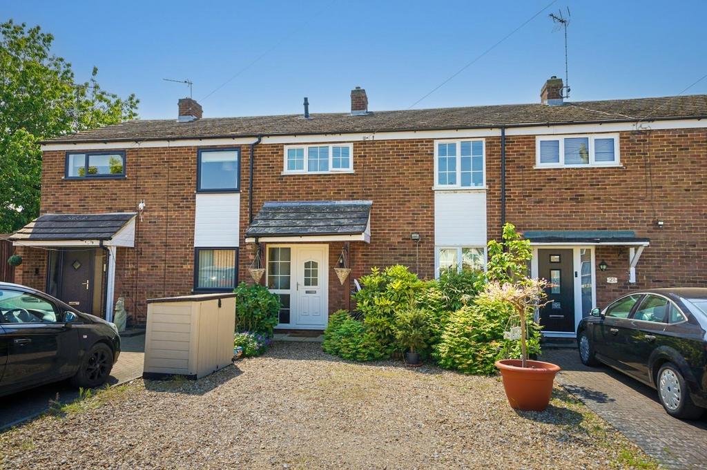North Court, Leighton Buzzard 3 bed terraced house £325,000