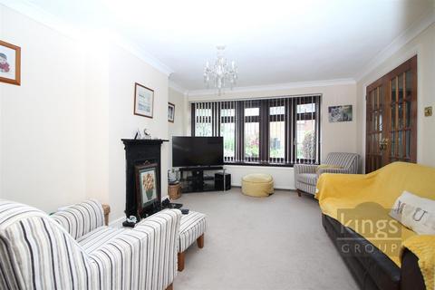 11 Deer Park, Harlow, CM19 4LD