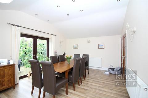 11 Deer Park, Harlow, CM19 4LD