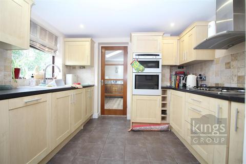 11 Deer Park, Harlow, CM19 4LD
