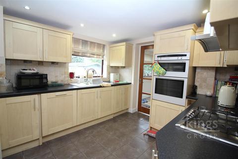 11 Deer Park, Harlow, CM19 4LD