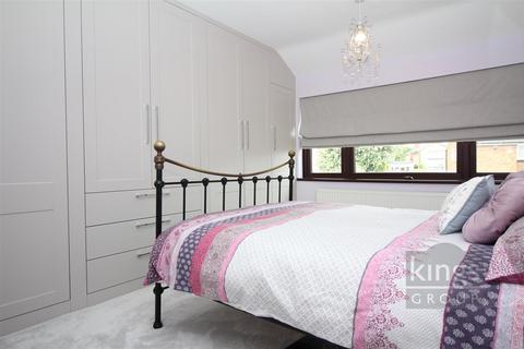 11 Deer Park, Harlow, CM19 4LD