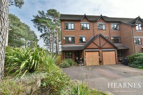 3 bedroom end of terrace house for sale, Evening Glade, Ferndown, BH22