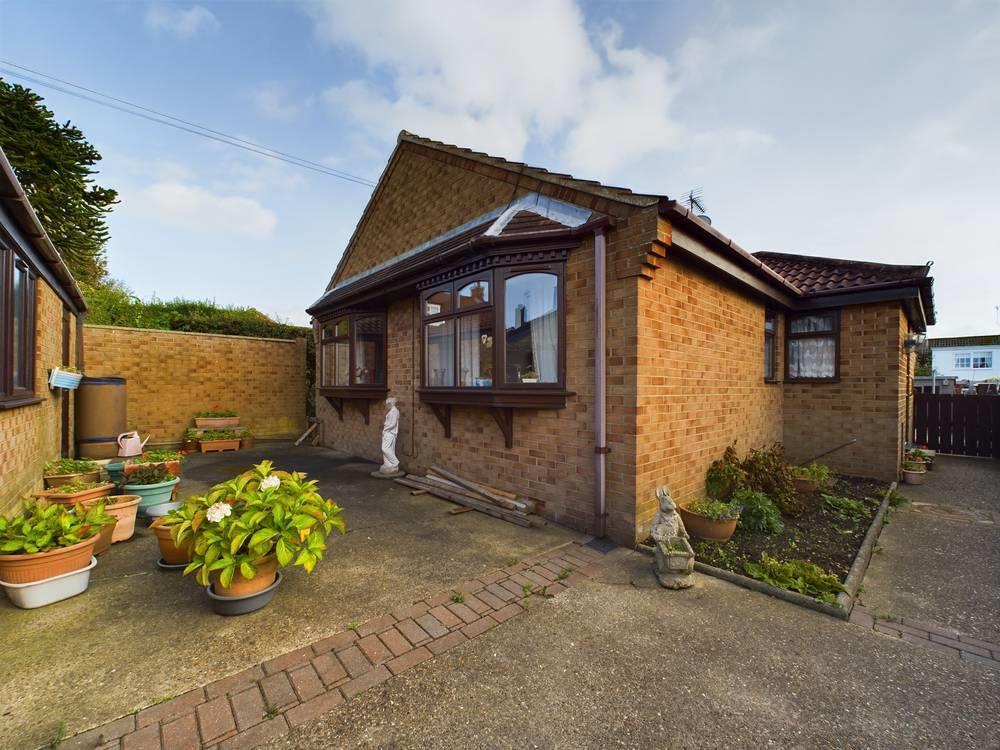 Danescroft, Bridlington 3 bed detached bungalow for sale £280,000