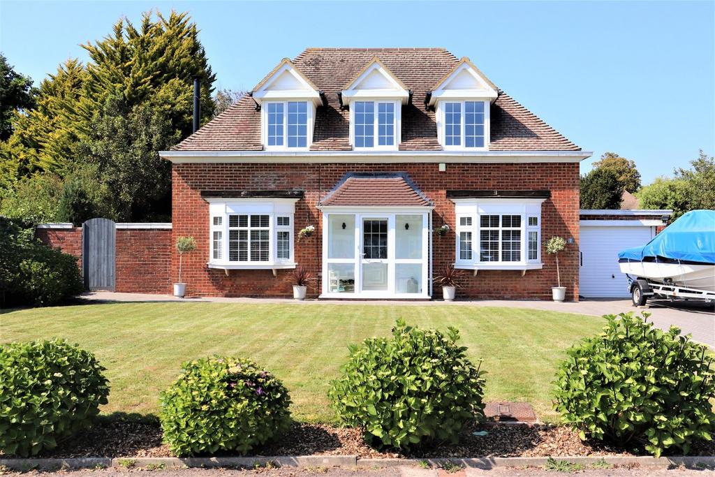 Elsted Road, Cooden, BexhillonSea... 3 bed chalet for sale £699,950