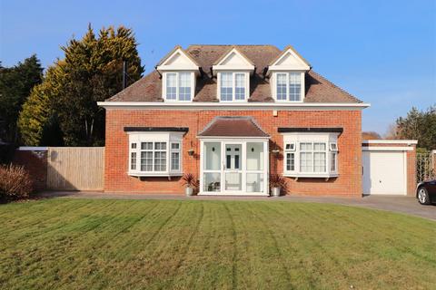 3 bedroom chalet for sale, Elsted Road, Cooden, Bexhill-on-Sea