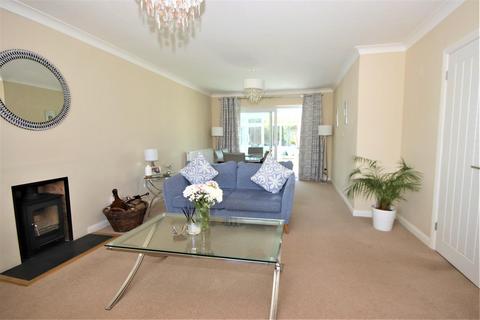 3 bedroom chalet for sale, Elsted Road, Cooden, Bexhill-on-Sea