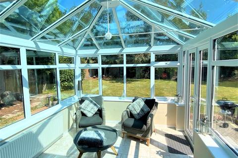 3 bedroom chalet for sale, Elsted Road, Cooden, Bexhill-on-Sea