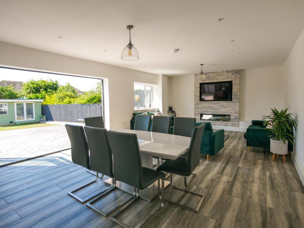 Kitchen/Dining/Living