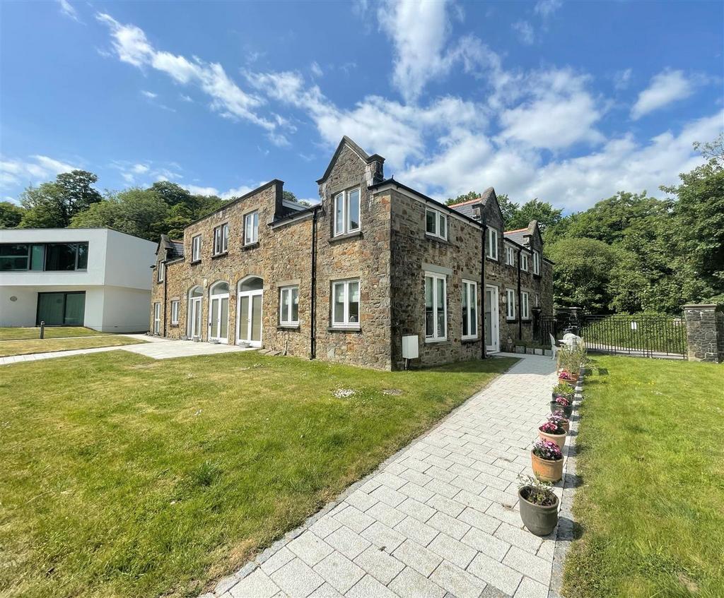 Castle View, Blackpill, Swansea 3 bed end of terrace house for sale £