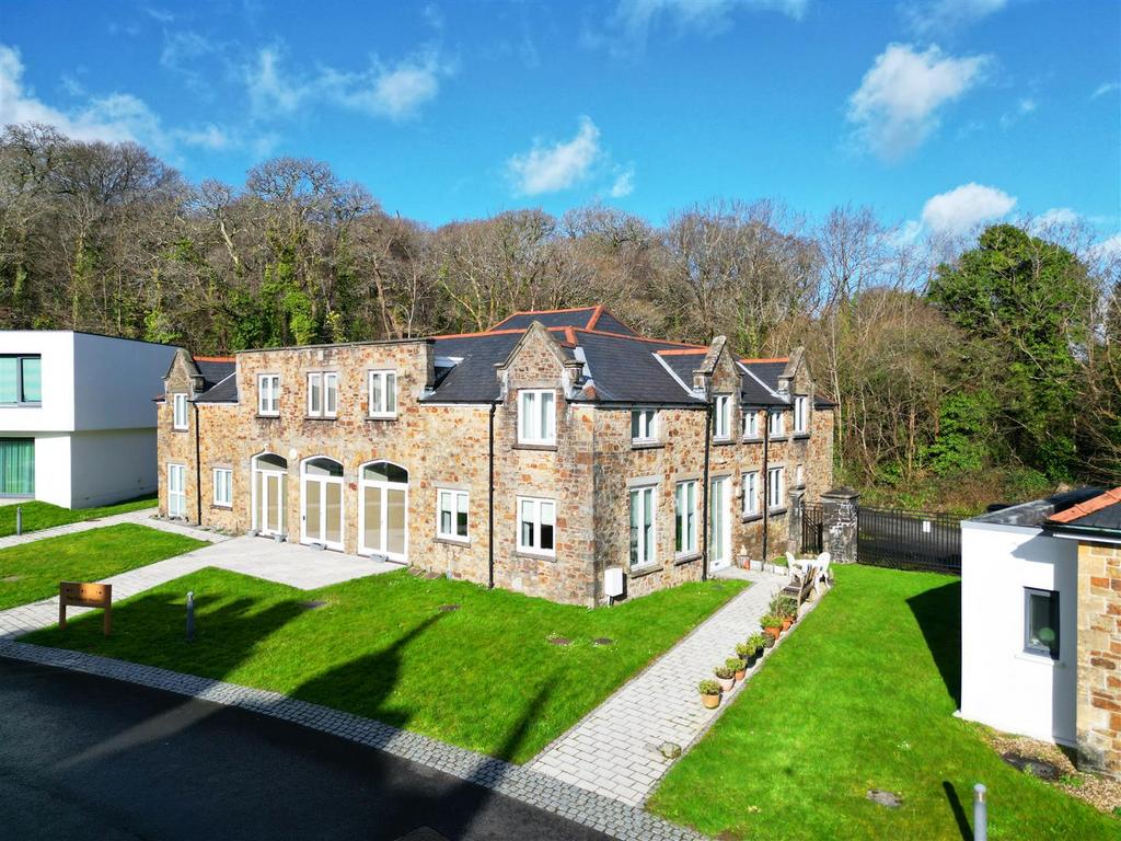 Castle View, Blackpill, Swansea 3 bed end of terrace house for sale £