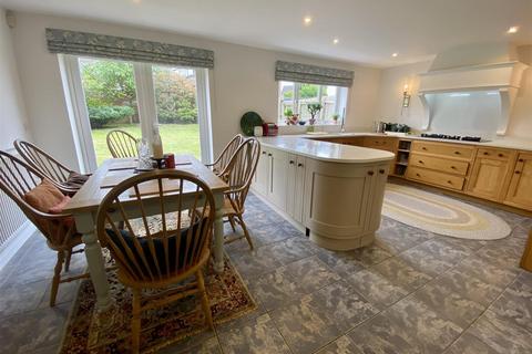 3 Barnton Edge, Stone, ST15 8ZR
