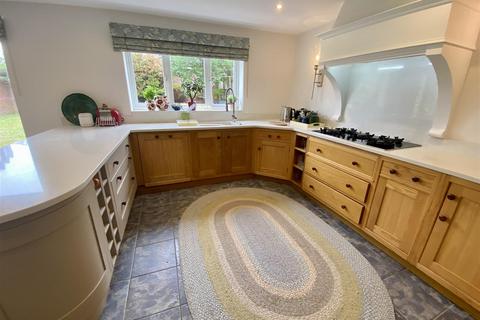3 Barnton Edge, Stone, ST15 8ZR