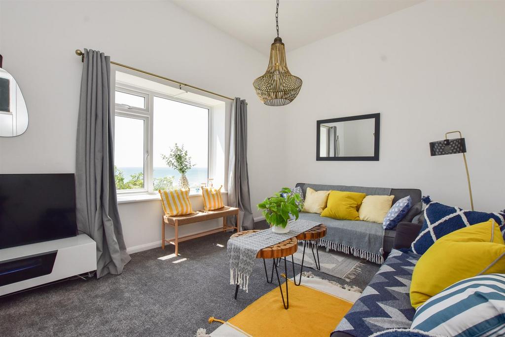 West Hill Road, St. LeonardsOnSea 3 bed flat for sale £300,000