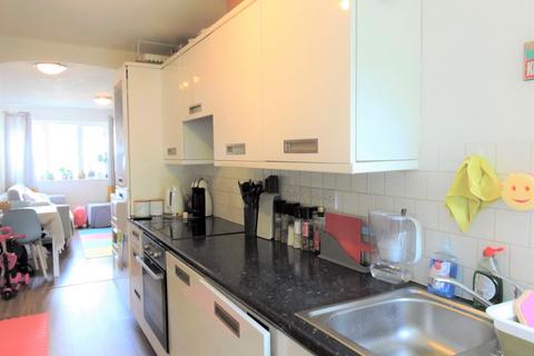 2a Mandeville Road, Enfield, EN3 6SN