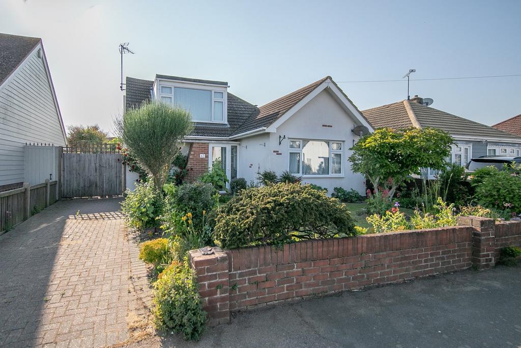 Seaview Road, Brightlingsea... 4 bed detached house for sale £350,000