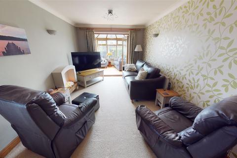 2 bedroom detached bungalow for sale, Jessewell Fold, Windmill Drive, Northowram, Halifax