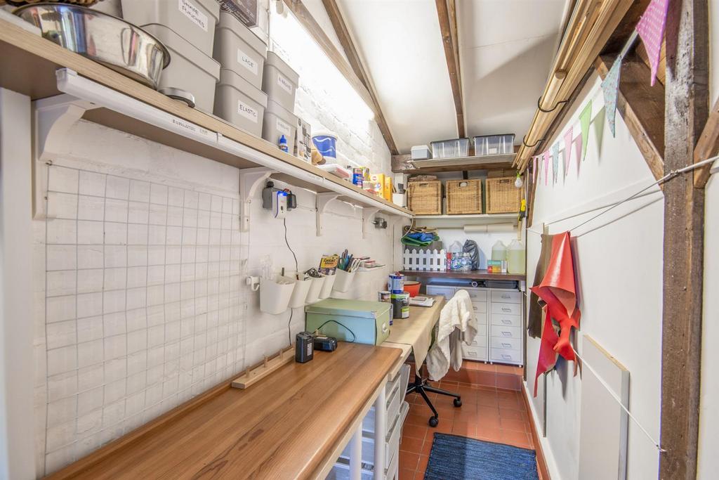 Boot Room/Craft Space