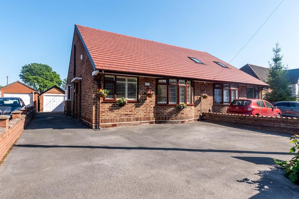 Newton Road, Lowton, Cheshire, Warrington, WA3 2 bed semidetached