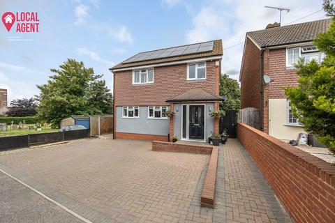 3 bedroom detached house for sale, Glebe Place, Horton Kirby, Dartford, DA4