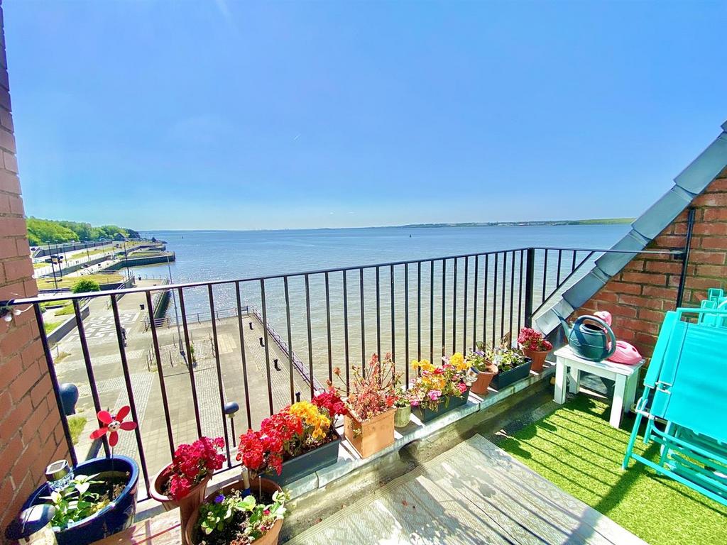 Armstrong Quay, Liverpool 2 bed apartment £230,000