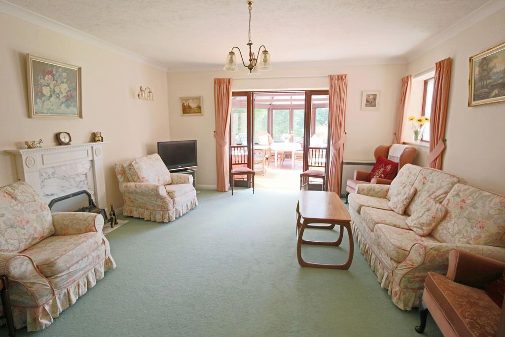 Communal Lounge
