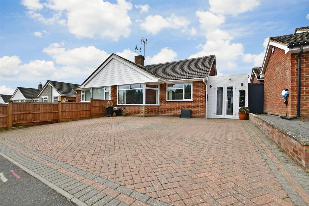 Beckenham Drive, Maidstone, Kent 3 bed chalet £350,000