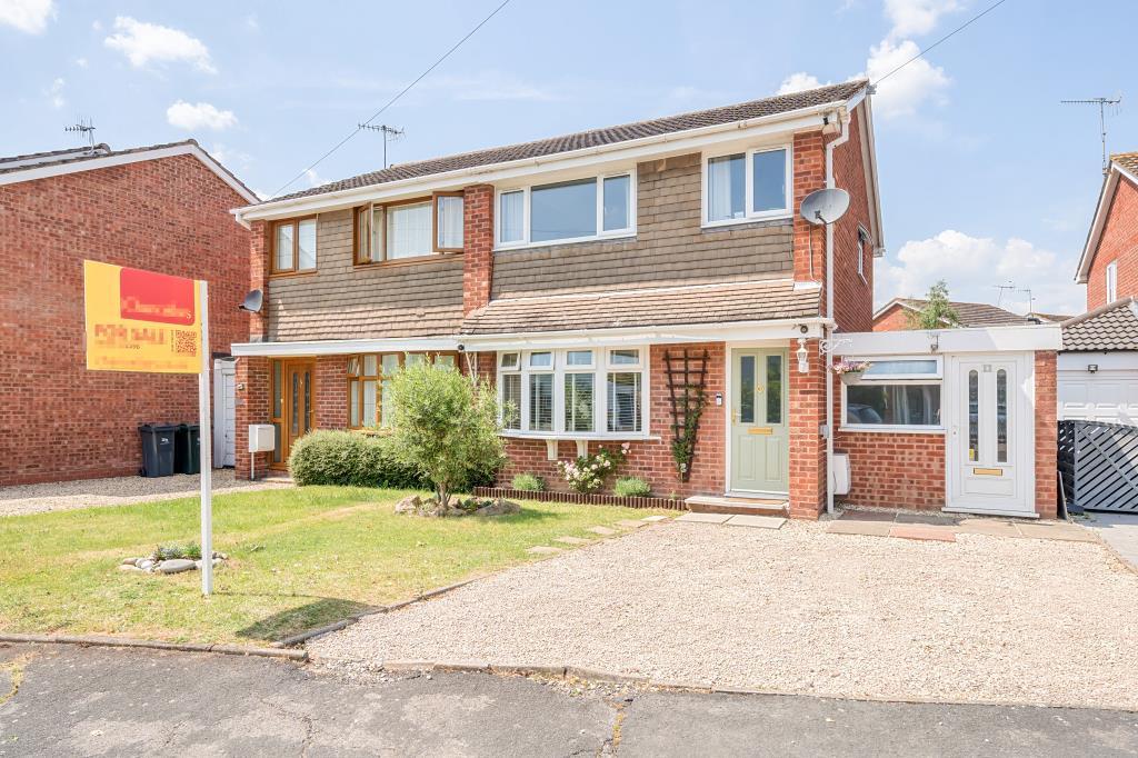 Lower Broadheath, Worcester, WR2 3 bed semidetached house for sale £