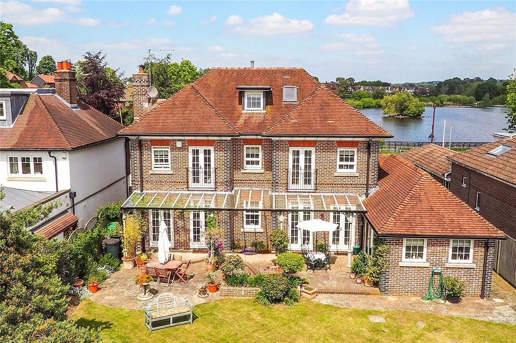 Sussex Road Petersfield Hampshire 5 Bed Detached House For Sale 